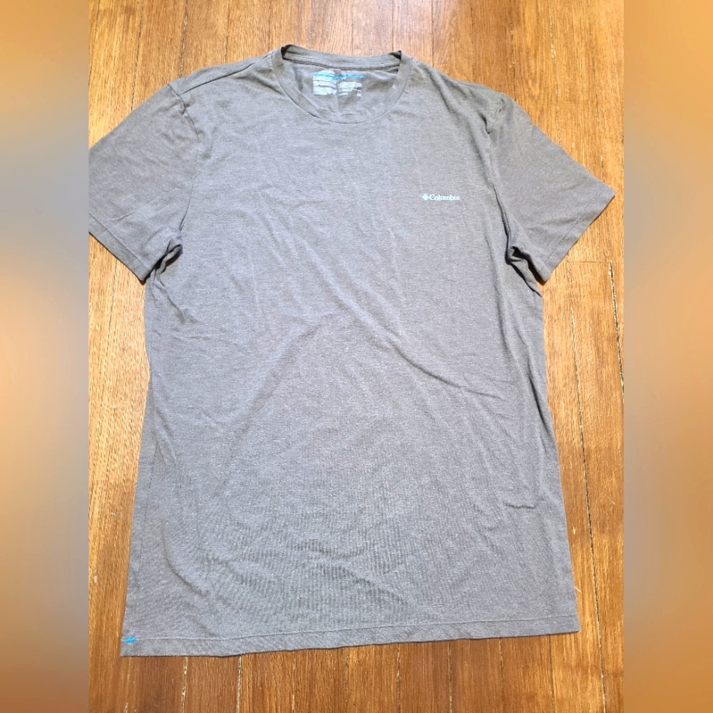 Womens Colunbia Tshirt Gray sz Large